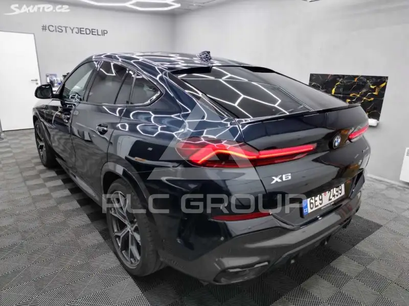 2021 BMW X6