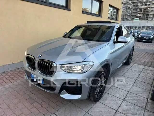 2021 BMW X4