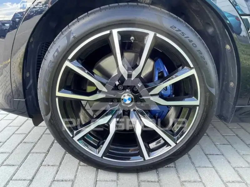 2021 BMW X7