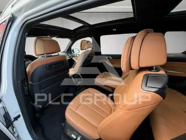 2021 BMW X7