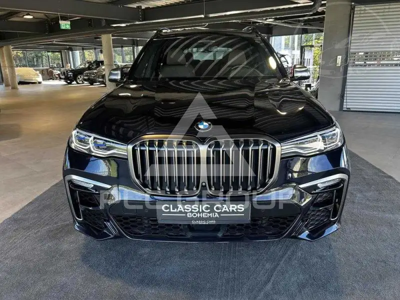 2021 BMW X7