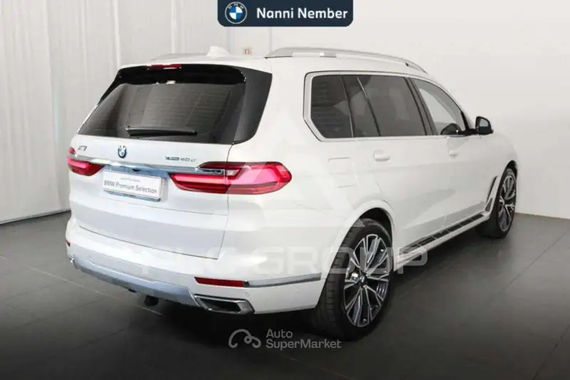 2021 BMW X7