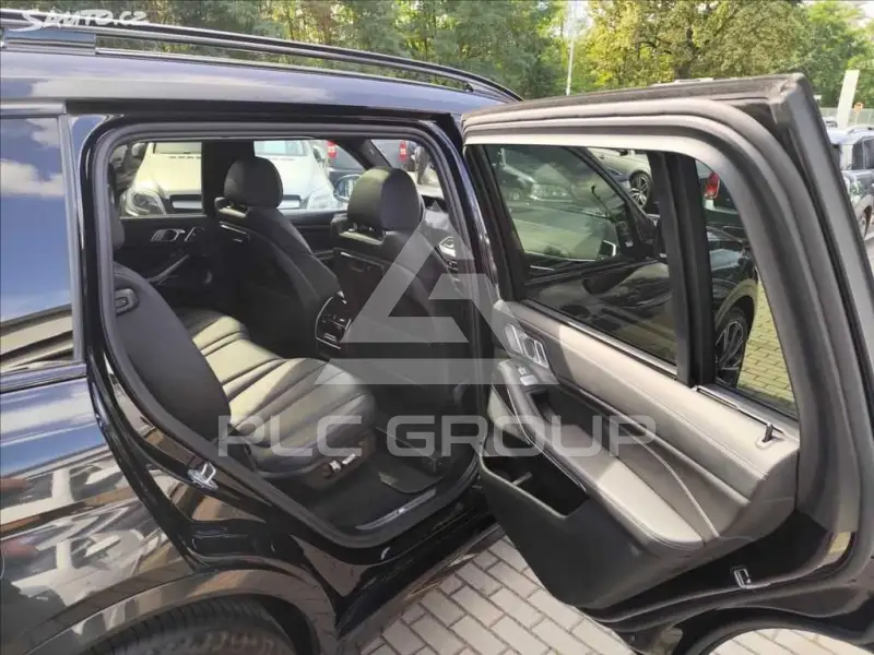 2021 BMW X7