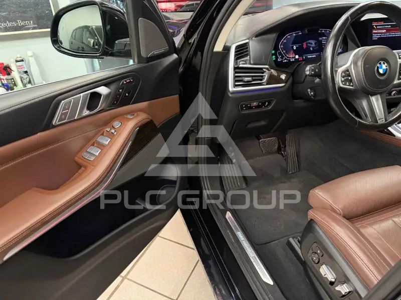 2021 BMW X7