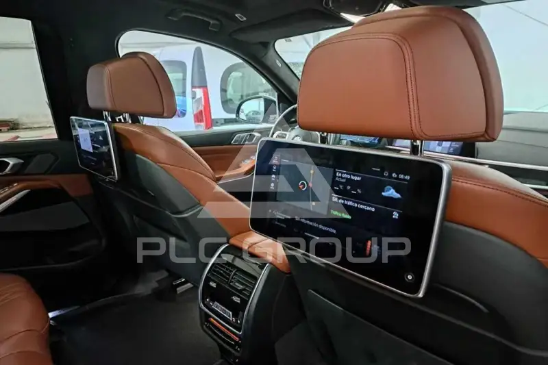 2021 BMW X7