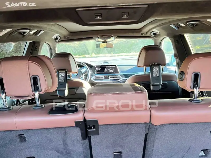 2021 BMW X7