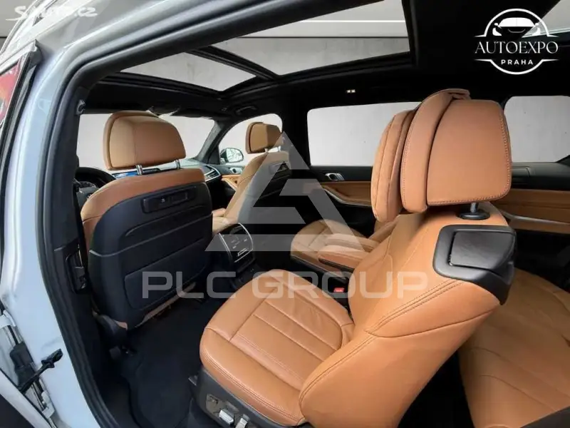 2021 BMW X7