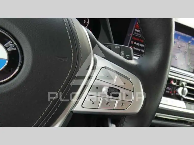 2021 BMW X7