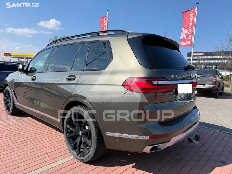 2021 BMW X7