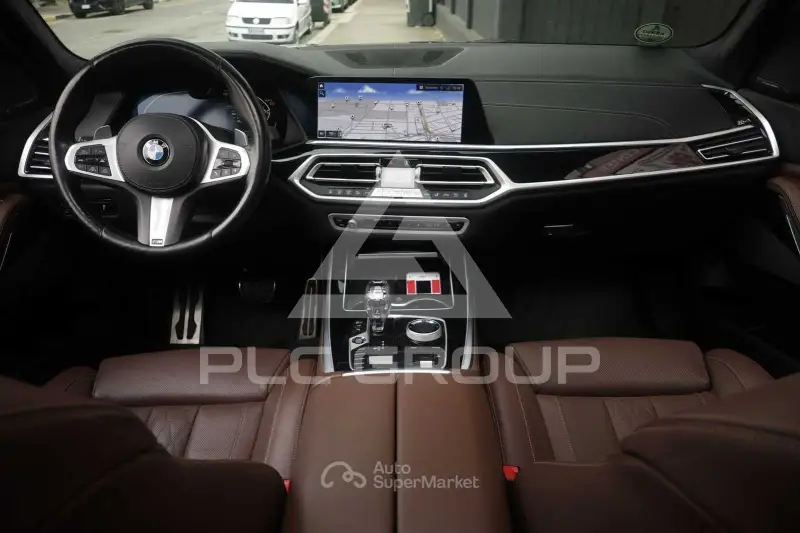 2021 BMW X7