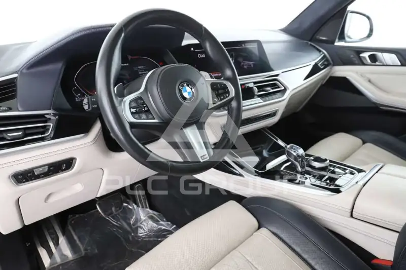 2021 BMW X7