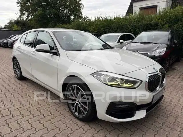 2021 BMW 120
