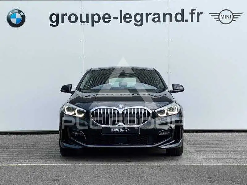 2021 BMW 120