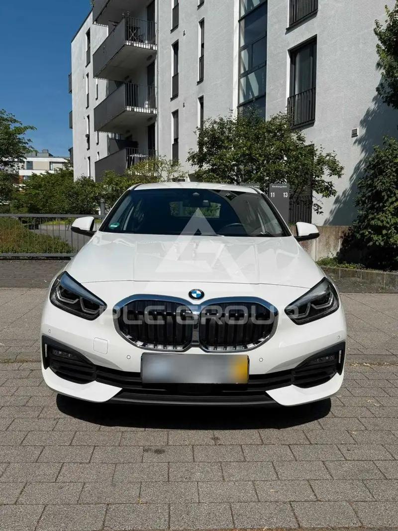 2021 BMW 120