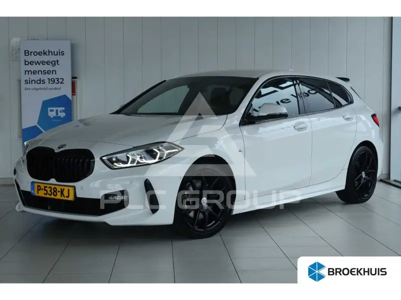 2021 BMW 120