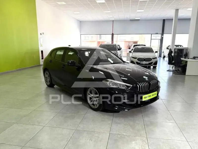 2021 BMW 120