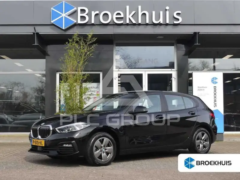 2021 BMW 120