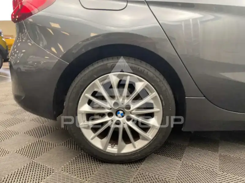 2021 BMW 120