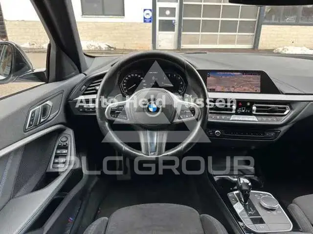 2021 BMW 120