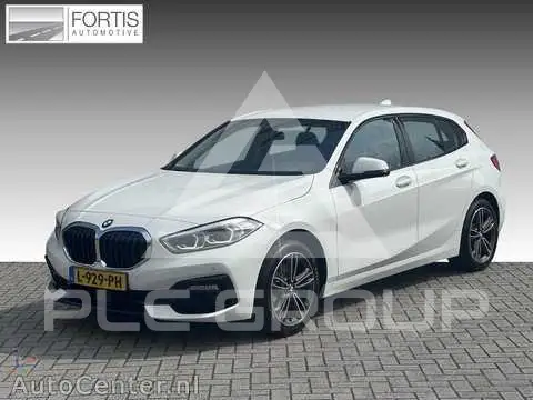 2021 BMW 120
