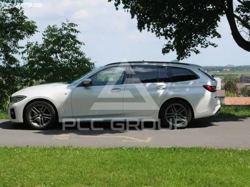 2021 BMW 120