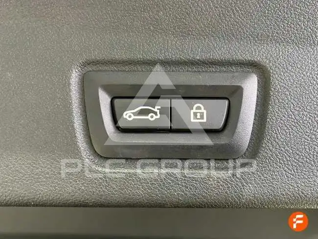 2021 BMW 120