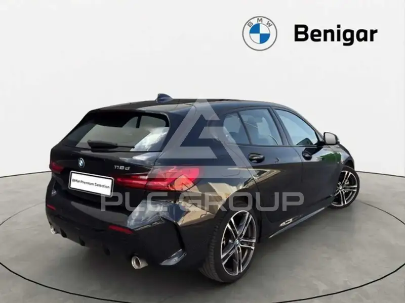 2021 BMW 120