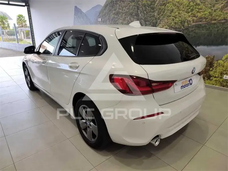 2021 BMW 120