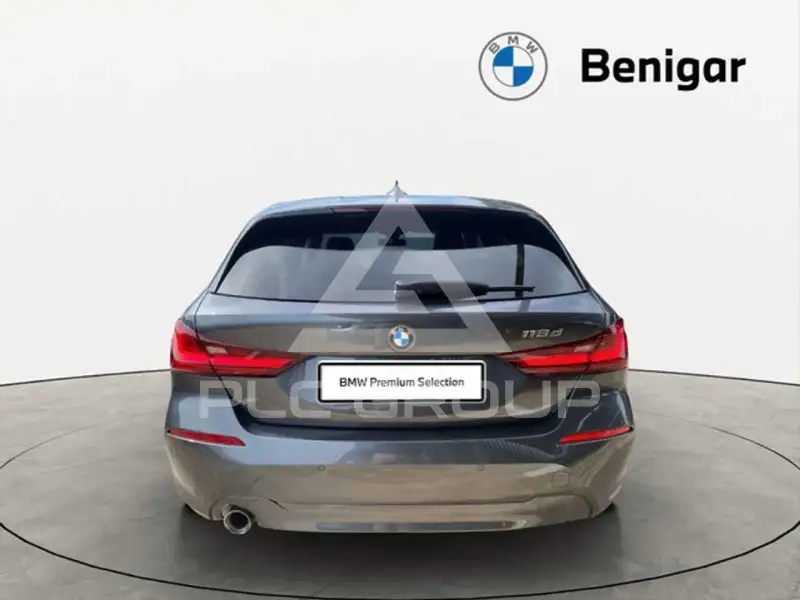 2021 BMW 120