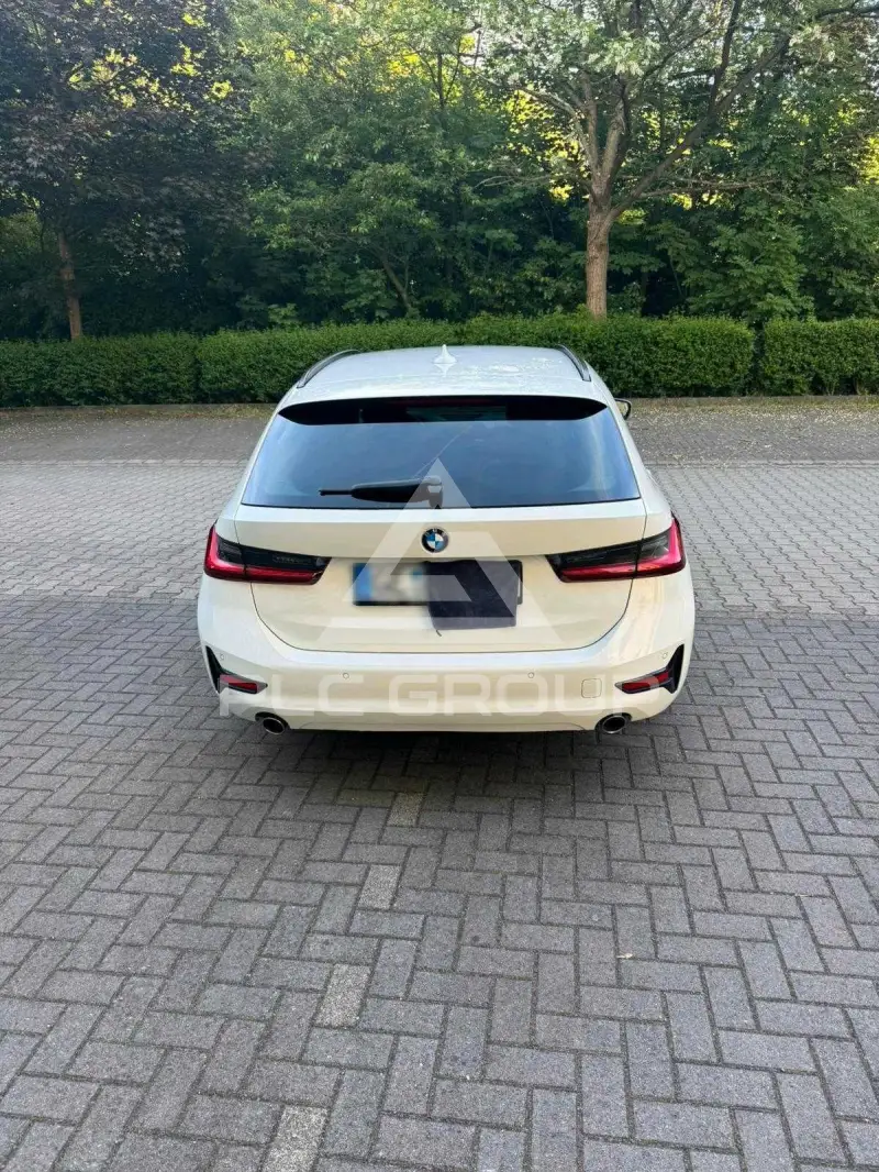 2021 BMW 120
