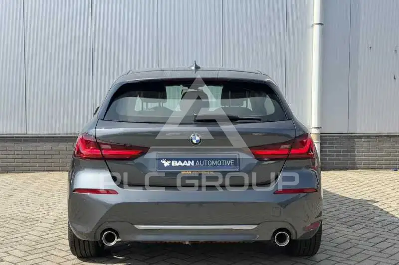 2021 BMW 120