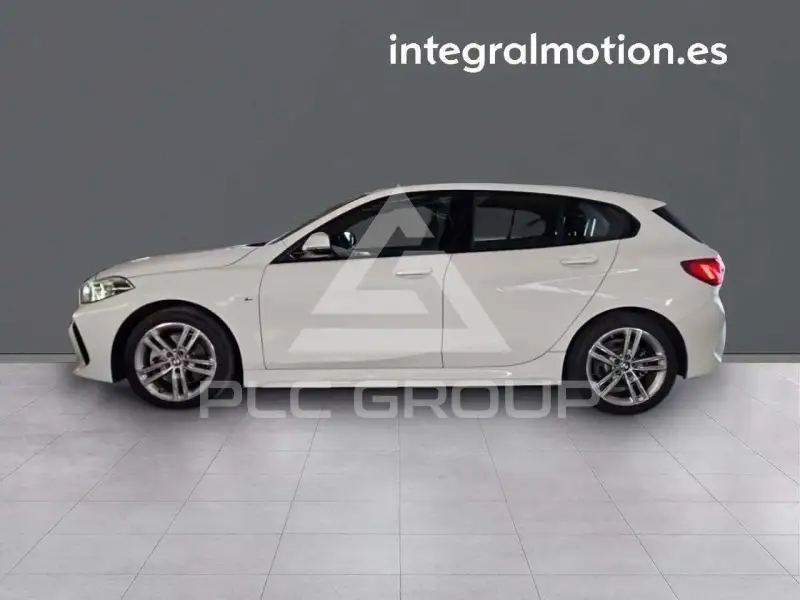 2021 BMW 120