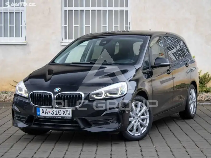 2021 BMW 120