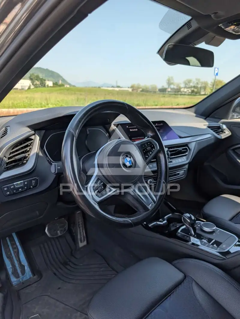 2021 BMW 120