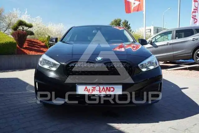 2021 BMW 120