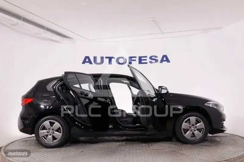 2021 BMW 120