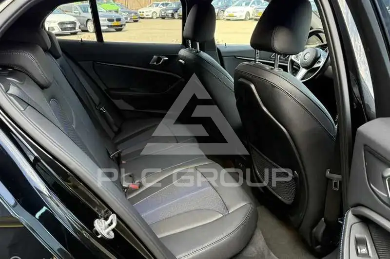 2021 BMW 120