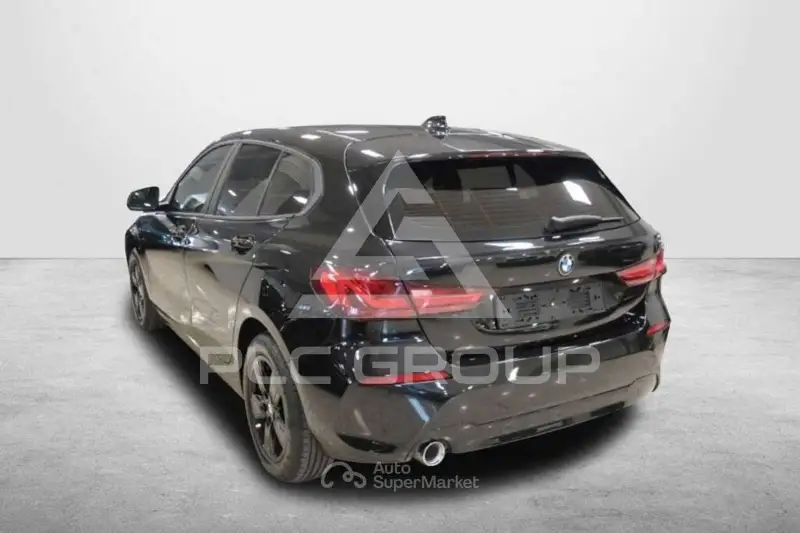 2021 BMW 120