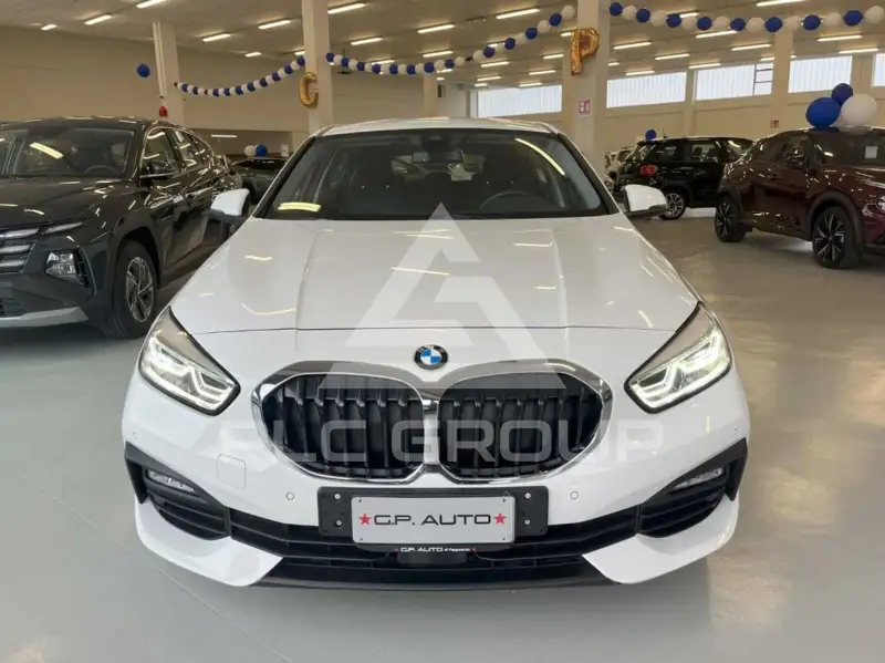 2021 BMW 120
