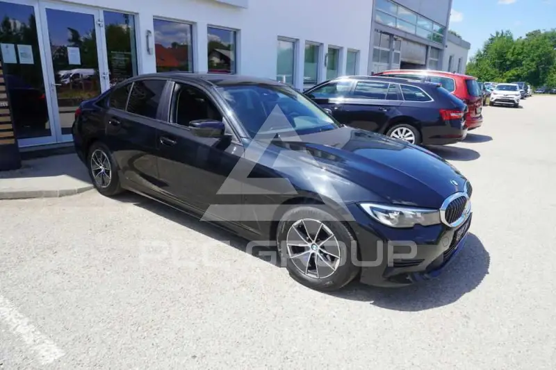 2021 BMW 120