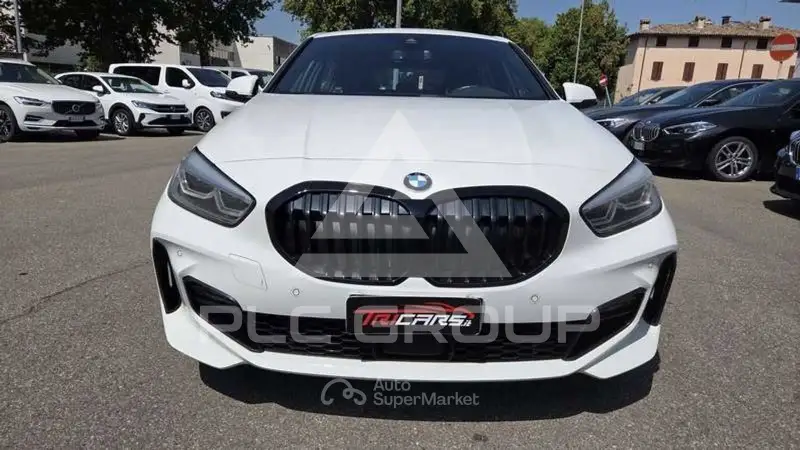 2021 BMW 120