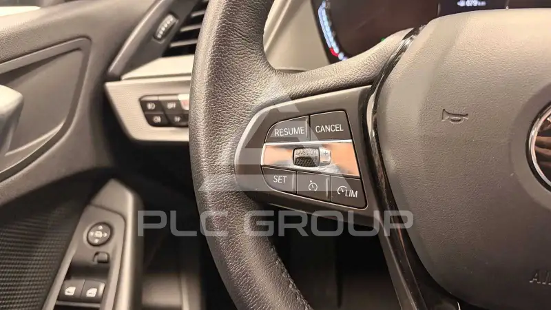 2021 BMW 120