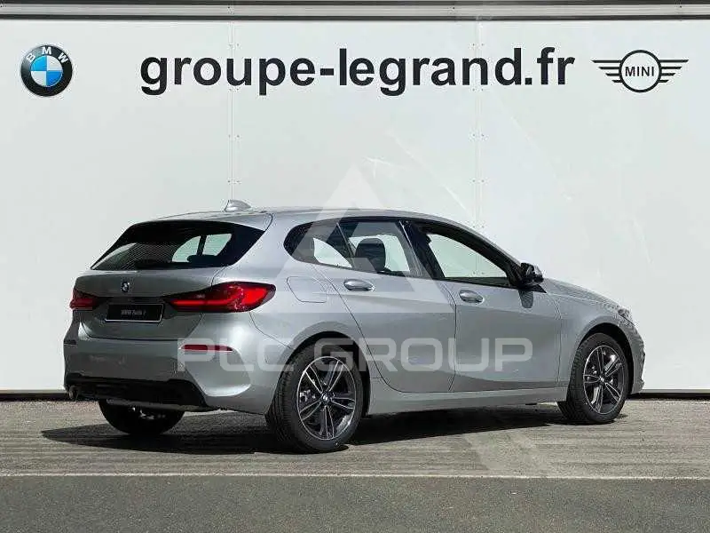 2021 BMW 120