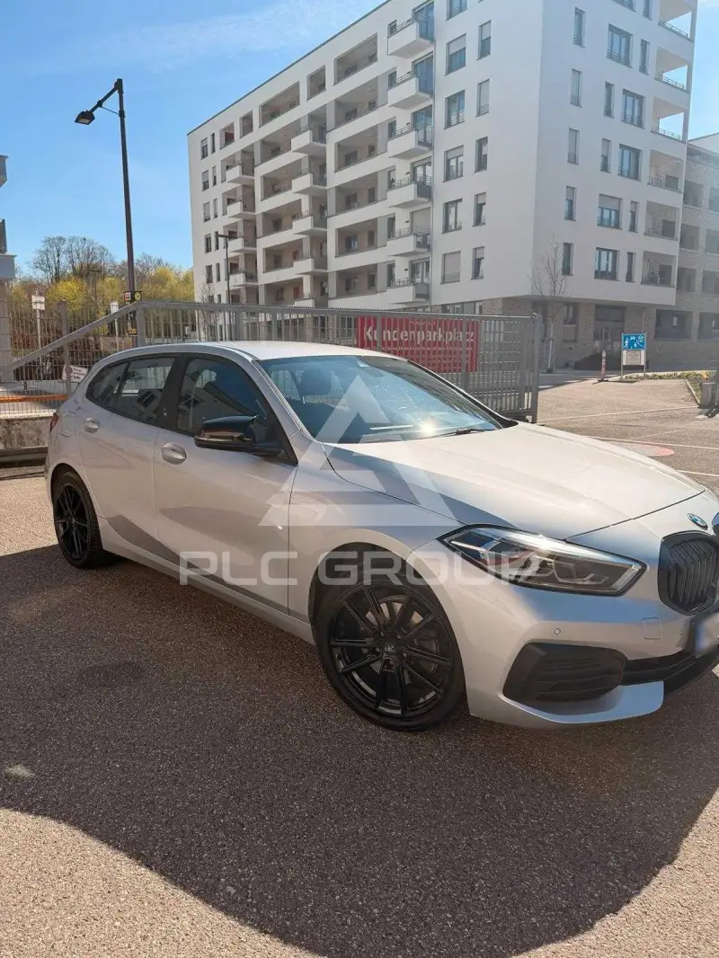 2021 BMW 120