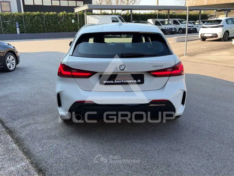 2021 BMW 120