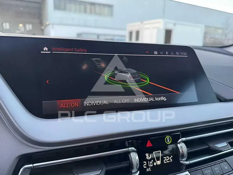 2021 BMW 120