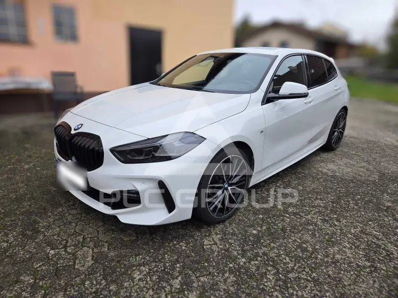 2021 BMW 120