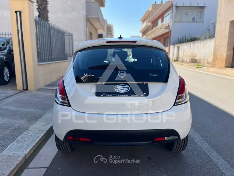 2021 Lancia YPSILON