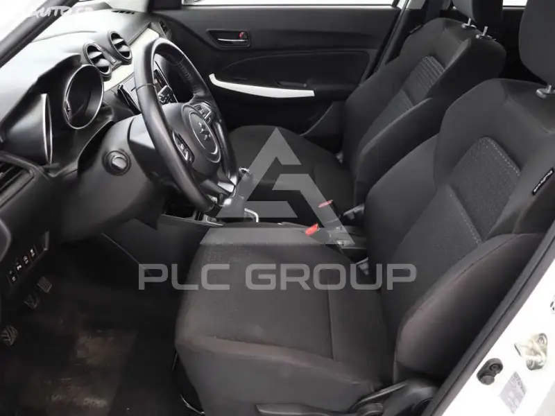 2021 Suzuki SWIFT