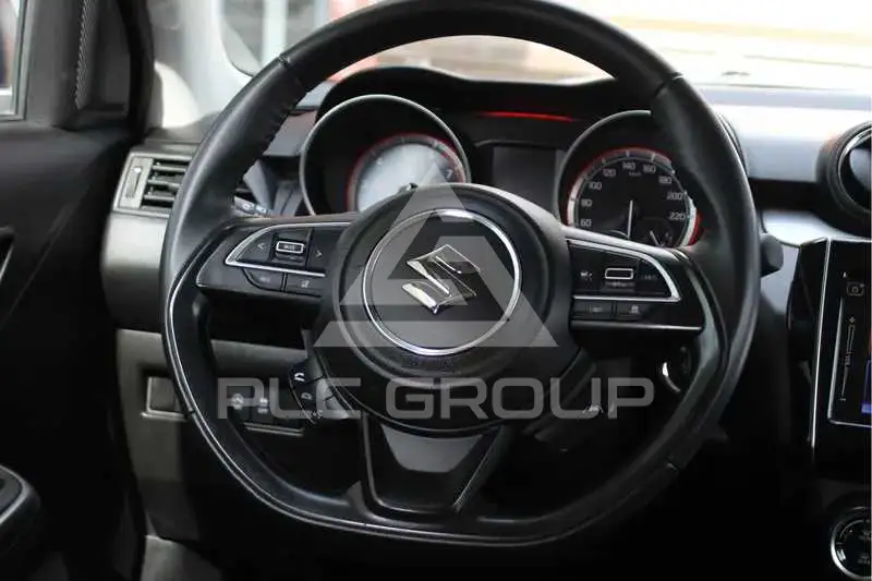 2021 Suzuki SWIFT